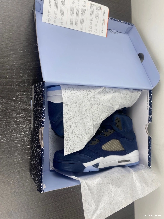 1st Kicks Jordan Air 5 FD6812-400 Georgetown 0729